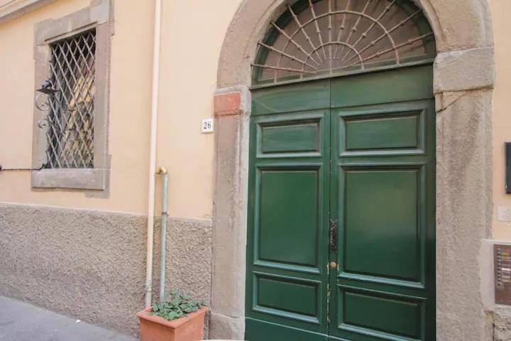Accogliente Mansarda Nel Cuore Dell Antica Livorno Exterior foto